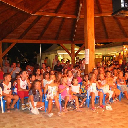 Camping La Pineta Porto Recanati Extérieur photo