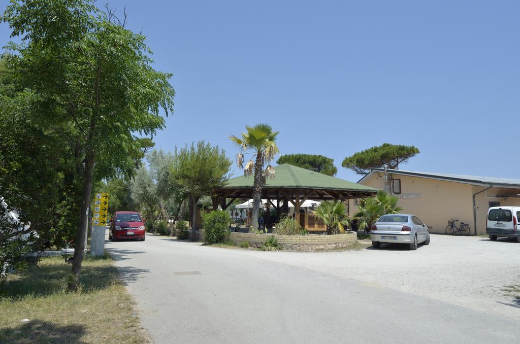 Camping La Pineta Porto Recanati Extérieur photo